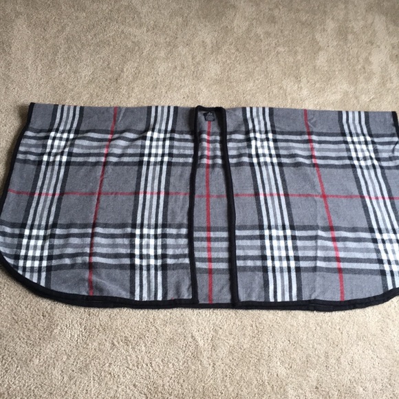 Cozy cape/wrap 🧡💛🧡💛 - Picture 2 of 5